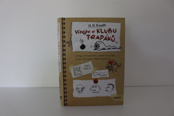 Vítejte v Klubu trapáků - H. N. Kowitt (1)